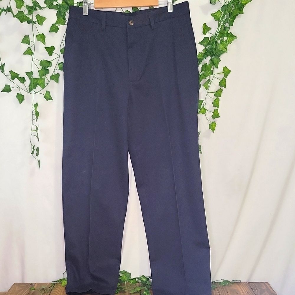 St. John's Bay. WorryFree. Classic Fit. Navy Blue Dress Pants. Size 36X32. EUC